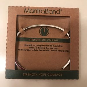 Mantra Band Bracelet 💚